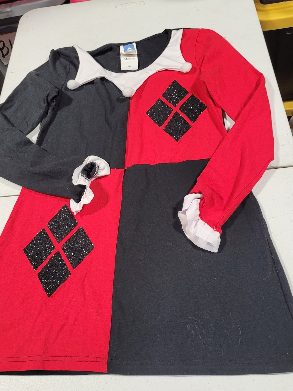 DC Comics Women's Harley Quinn Red & Black Long Sleeve Top